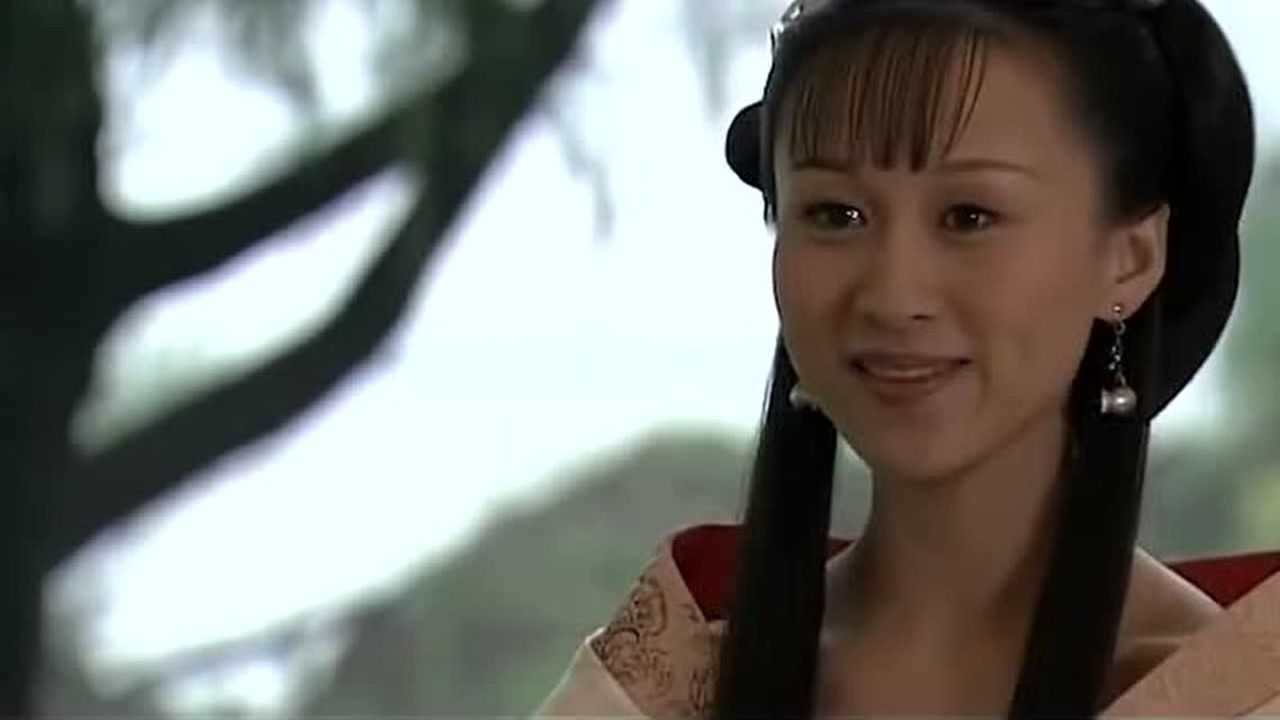 母仪天下许娥主动搭讪太子刘兴却看直了眼