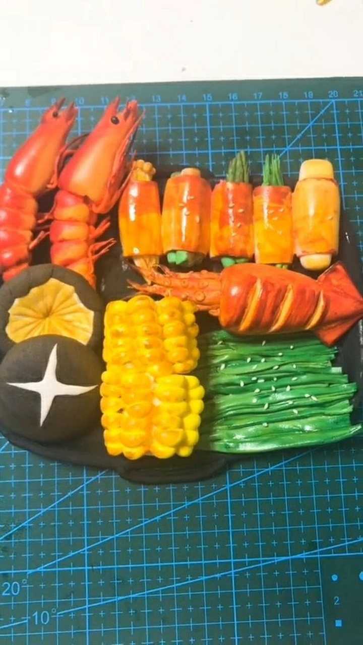 用橡皮泥做的美食是不是非常的有食欲都流口水了