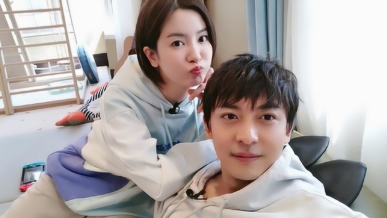 李佳航终于接综艺了,看到阵容对比后,果然还是原来的"张益达"@小瞄