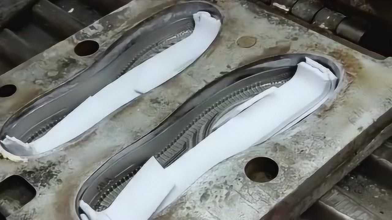 昂贵的耐克鞋底就是这样制作的一秒钟就出模具