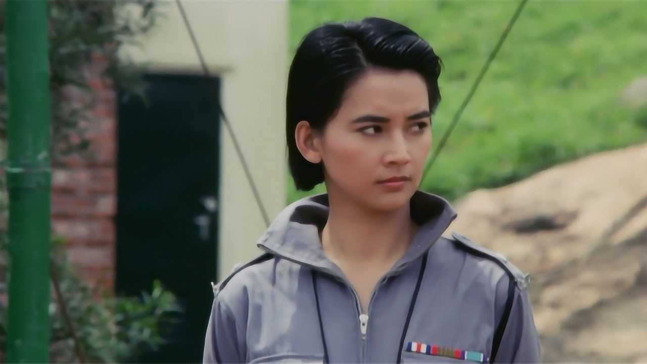 霸王花霸王花分成两组进行训练以前的香港女演员各个身手矫健