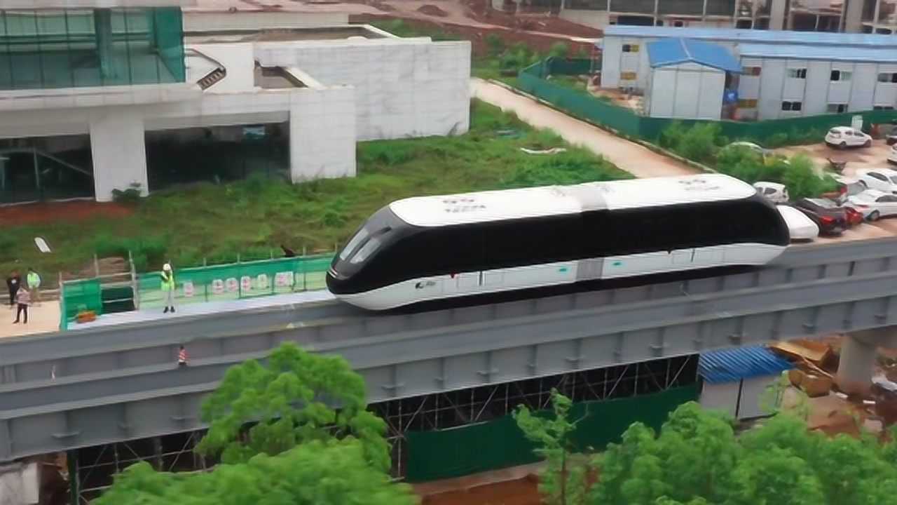 快来看重庆首个云巴亮相啦