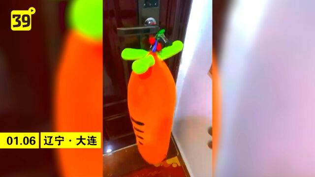 大连小伙自制超大钥匙链:我丢了钥匙也不会丢