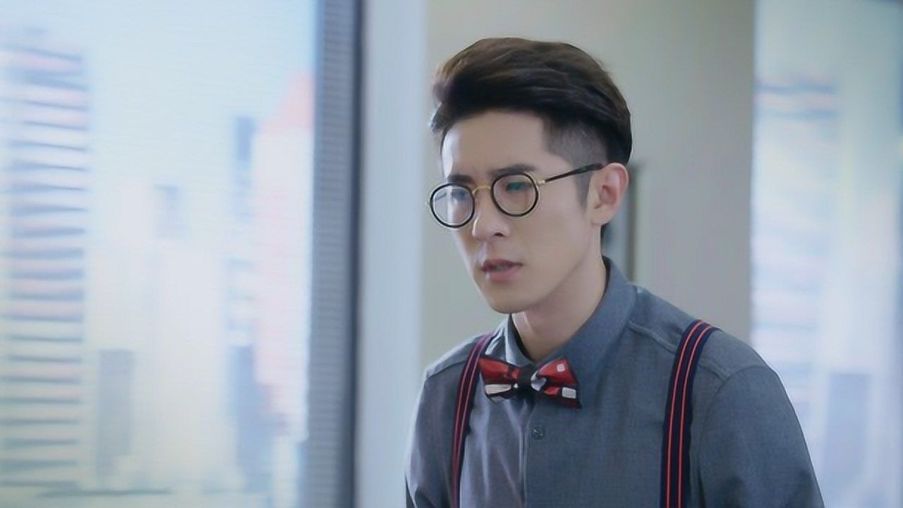 【季肖冰】【电视剧cut】不打扰总裁看文件