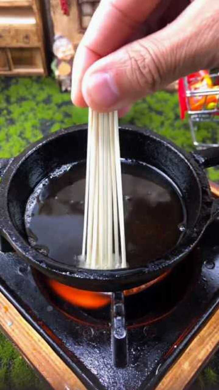 这样的炸面条,你们吃过吗?