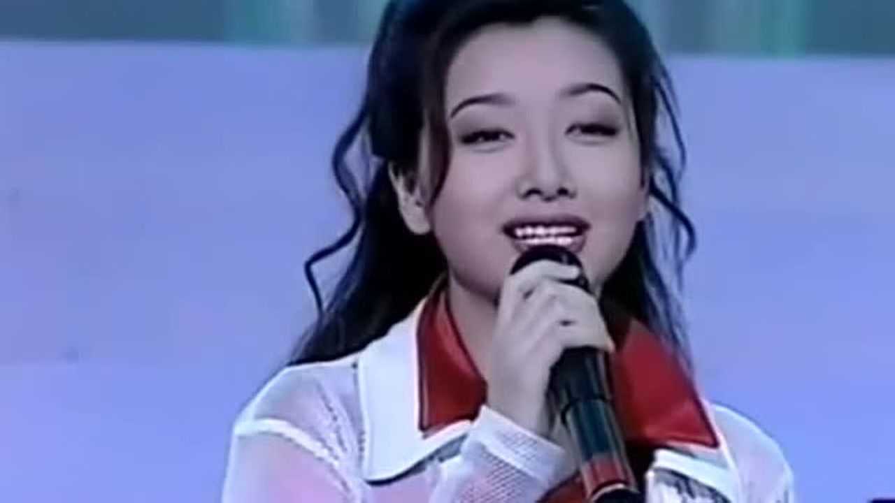 江珊《梦里水乡》现场版!这得勾起多少人的回忆啊!