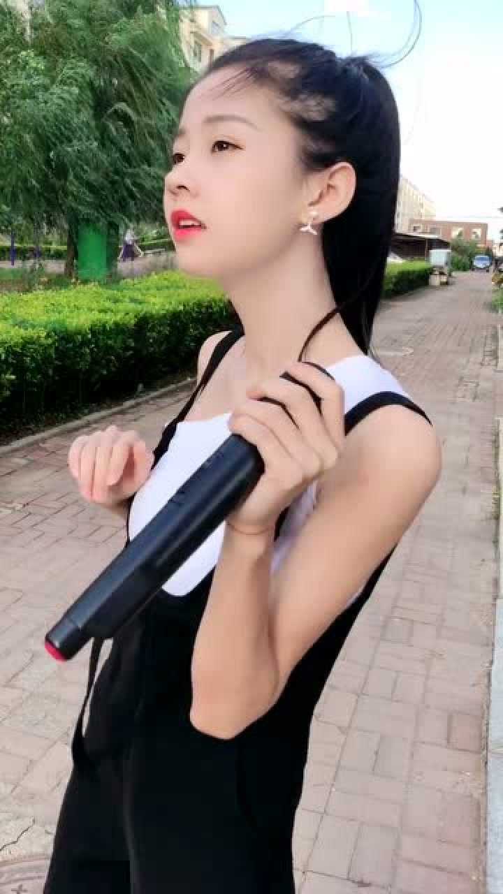 姜蕊翻唱《再见》唱的真好听,嗓音优美