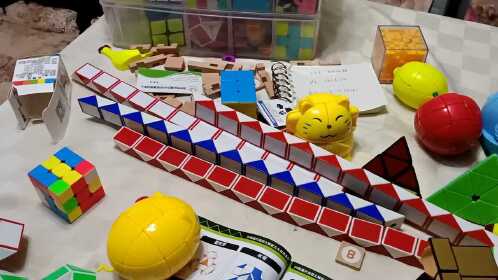 教大家用24段魔尺折变金字塔教学教程