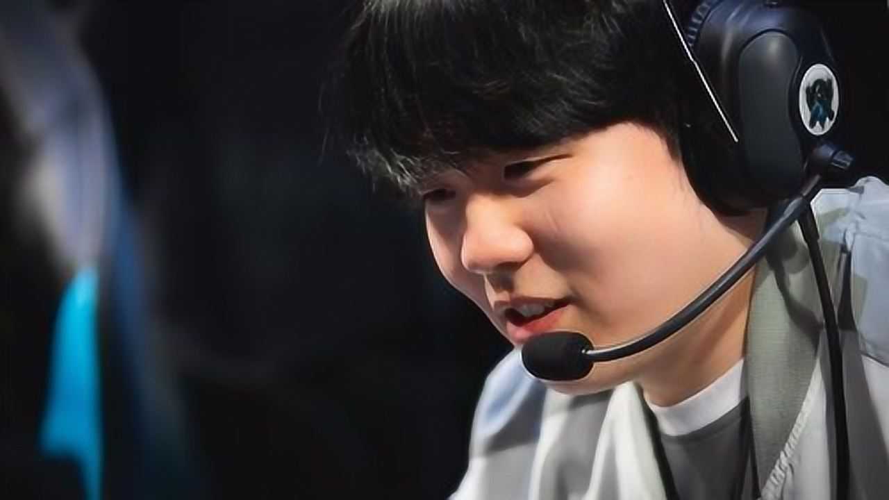 rookie岩雀手中拿敌方唯有死塔下