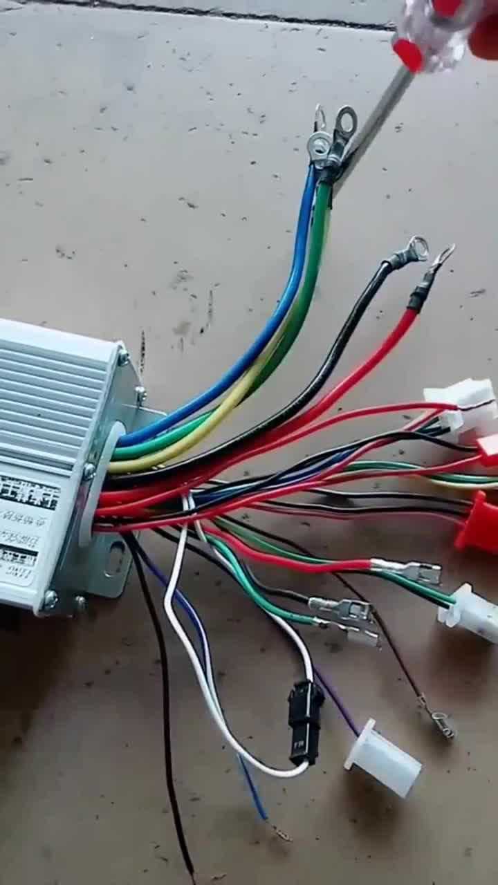 安装控制器的线路方法三轮车电动车通用双