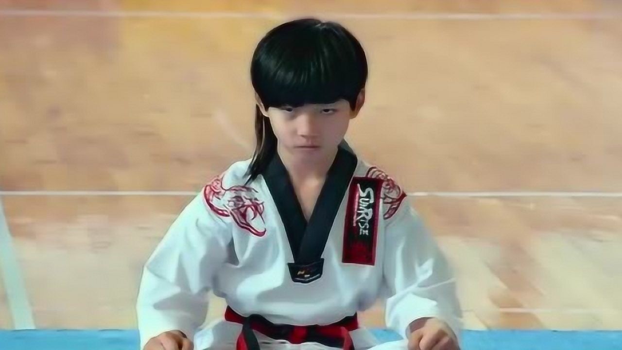 龙拳小子小甜馨被欺负龙拳小子林秋楠立马正义还击帅爆了