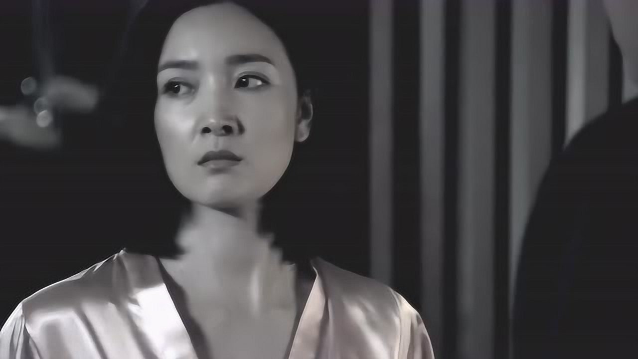 利刃出击老七深夜找大嫂竟对五嫂如此不雅老五在监狱都要气死了