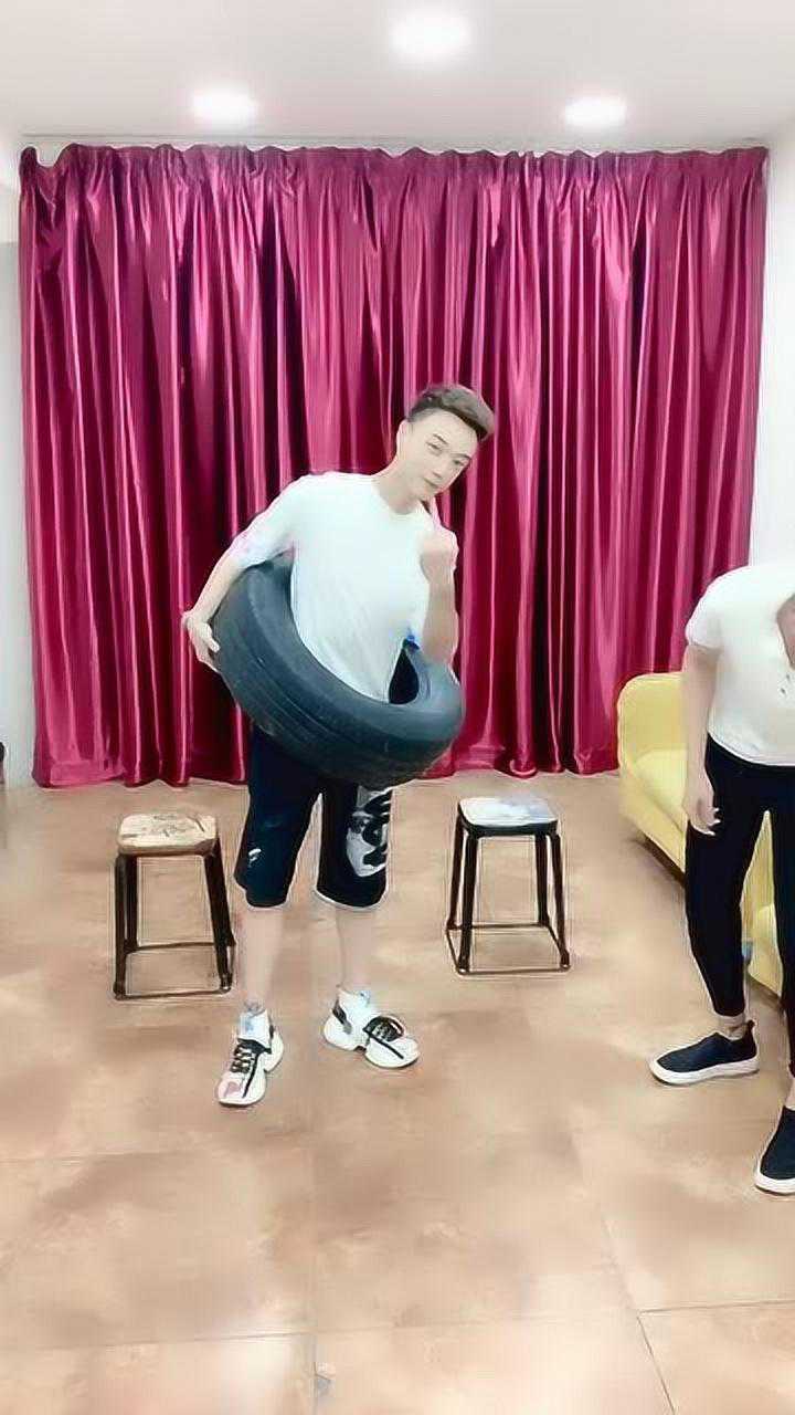 惩罚继续暴力平板支撑