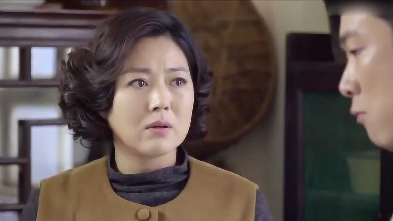 黄大妮建宁自从被抛弃之后从此便落下病根见到美女就走不动道