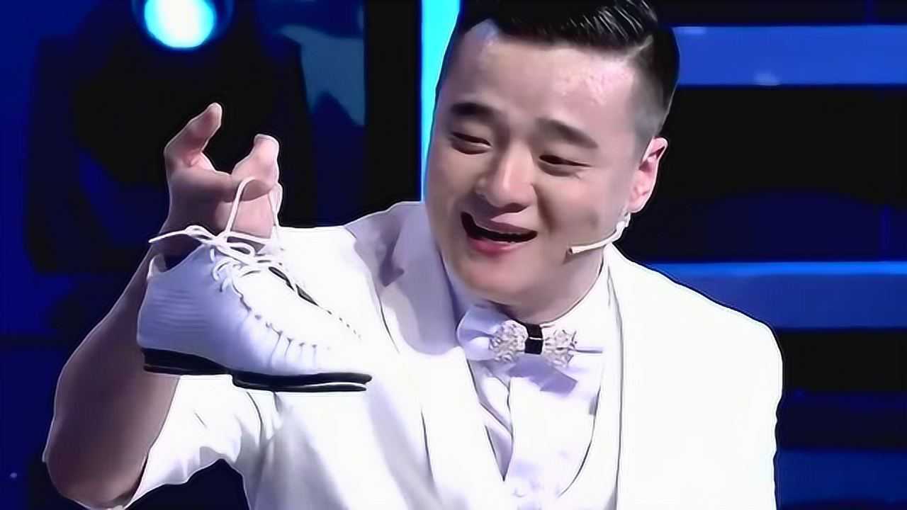 笑傲江湖崔大笨饰演无良副导演,爆笑小品