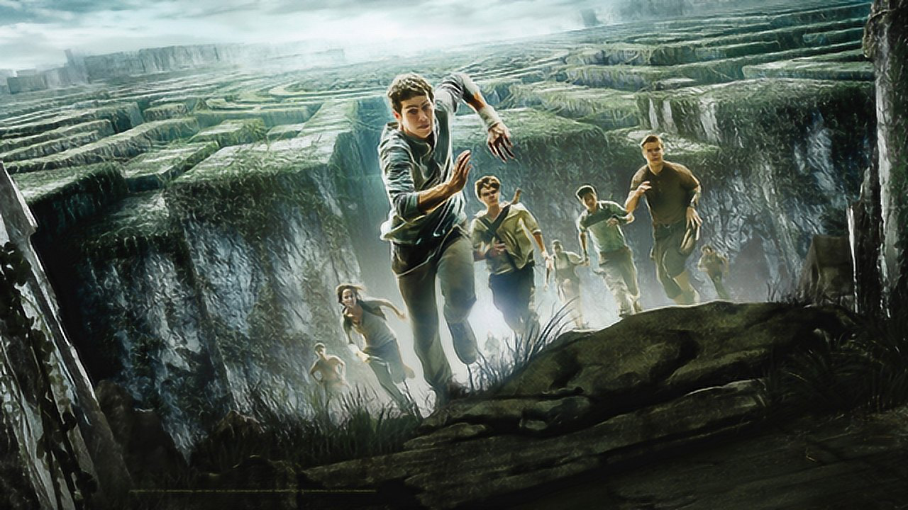 《移动迷宫》一群孩子被安排在迷宫中生存,最后逃出去却只是进入第二