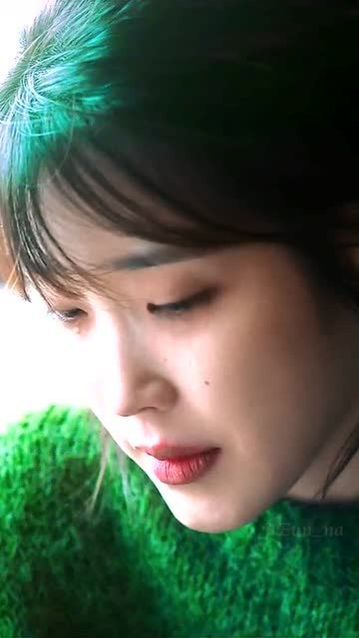 iu李知恩的演技没有歇斯底里的哭泣却真的让人心疼