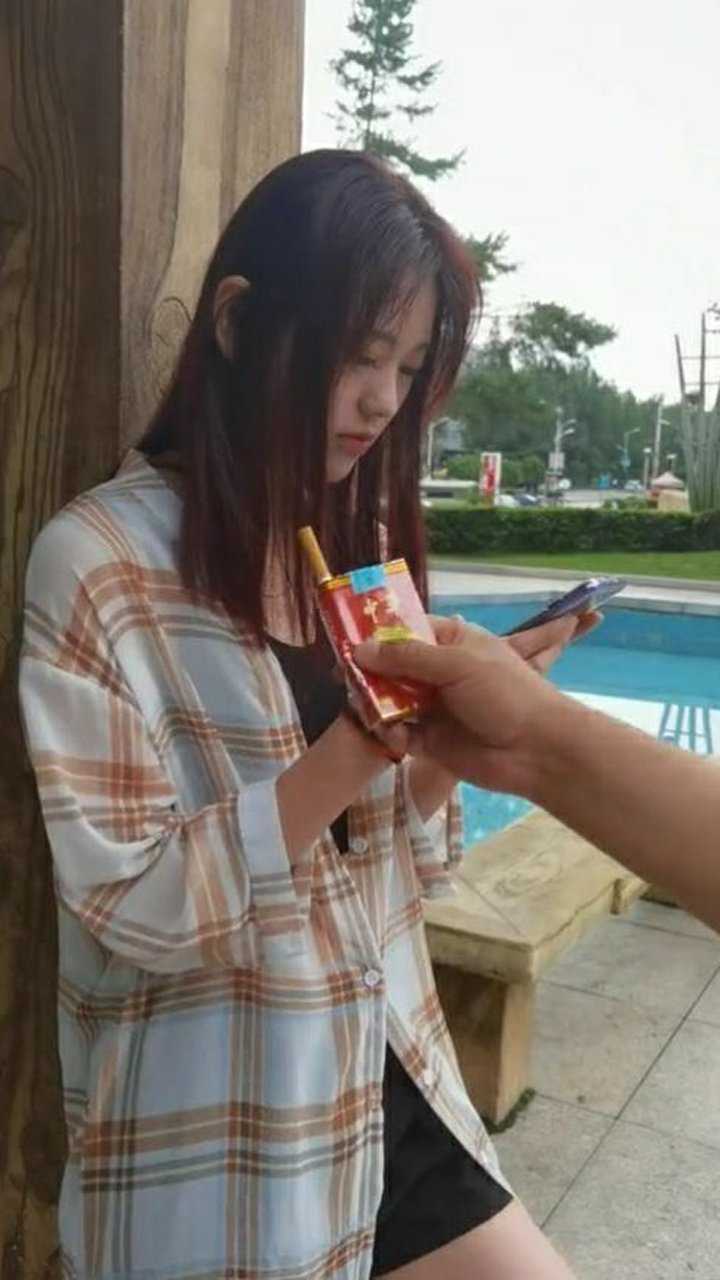 亲爹竟然这么套路我说我是女街溜子!