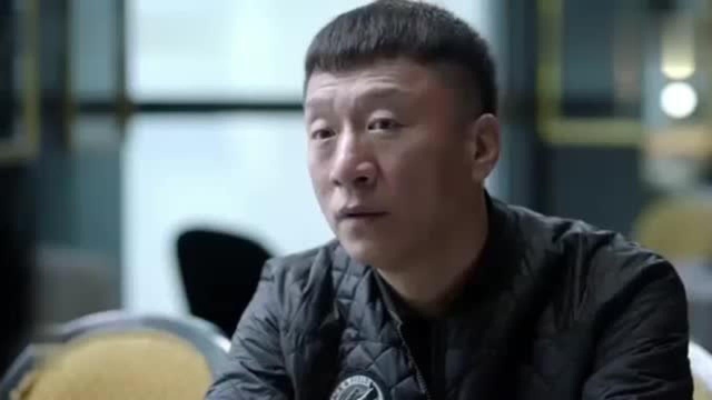 爱情:江疏影这段戏笑场,孙红雷机智补救,导演没删就播了!