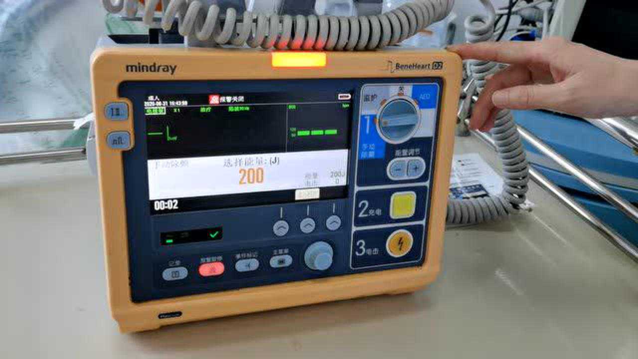 迈瑞除颤仪的检测与操作_腾讯视频