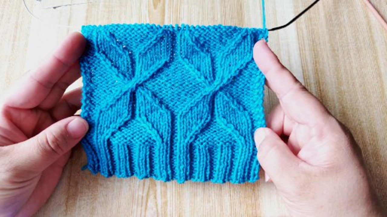 四叶草花样,最近大家都在用这个花型织毛衣,想学你就来