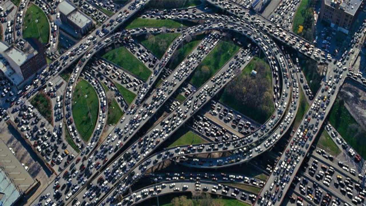 6个最夸张的超级大堵车,京藏高速堵车100公里,连堵20天?