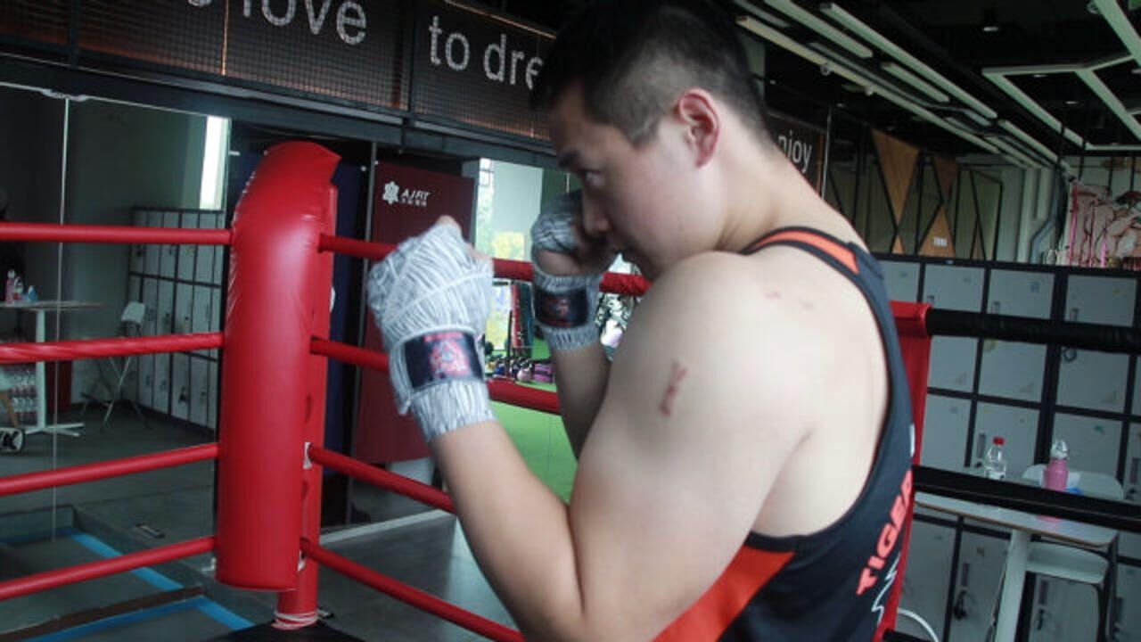 拳击泰拳入门基本功之站架牢记着2个常见错误让你的站架更标准