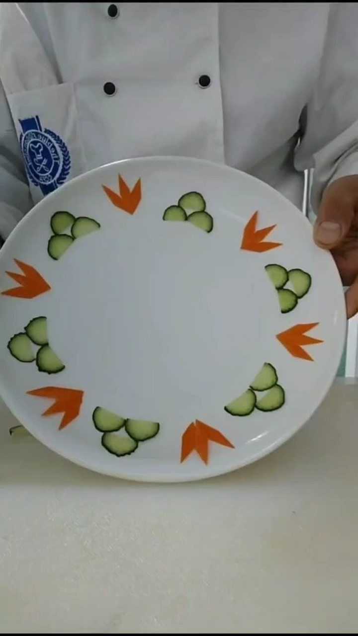 教你们多种摆盘方式做菜也要有新意