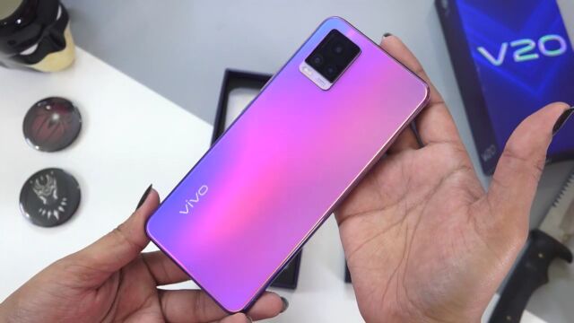 vivo V20拆箱欣赏,中端手机的性能旗舰手机的外观