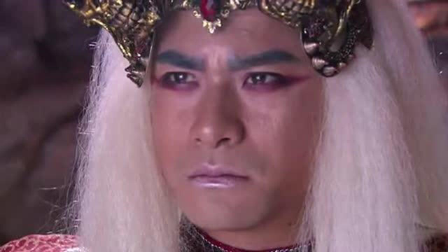 活佛济公3魔君把白雪带到了乾坤洞主那里