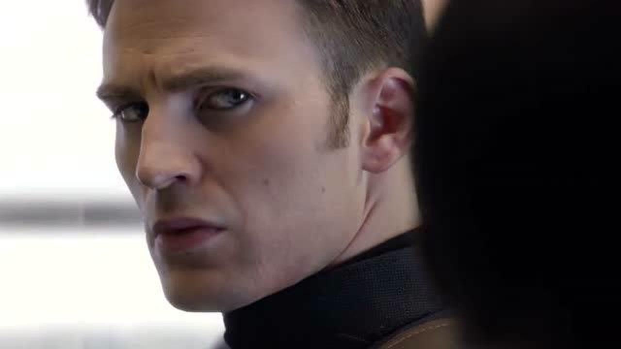 美国队长:电梯不停进入人员,美队看见黑人头上流汗,察觉不对劲