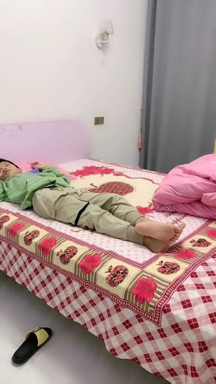 11岁的我,今天居然尿床了