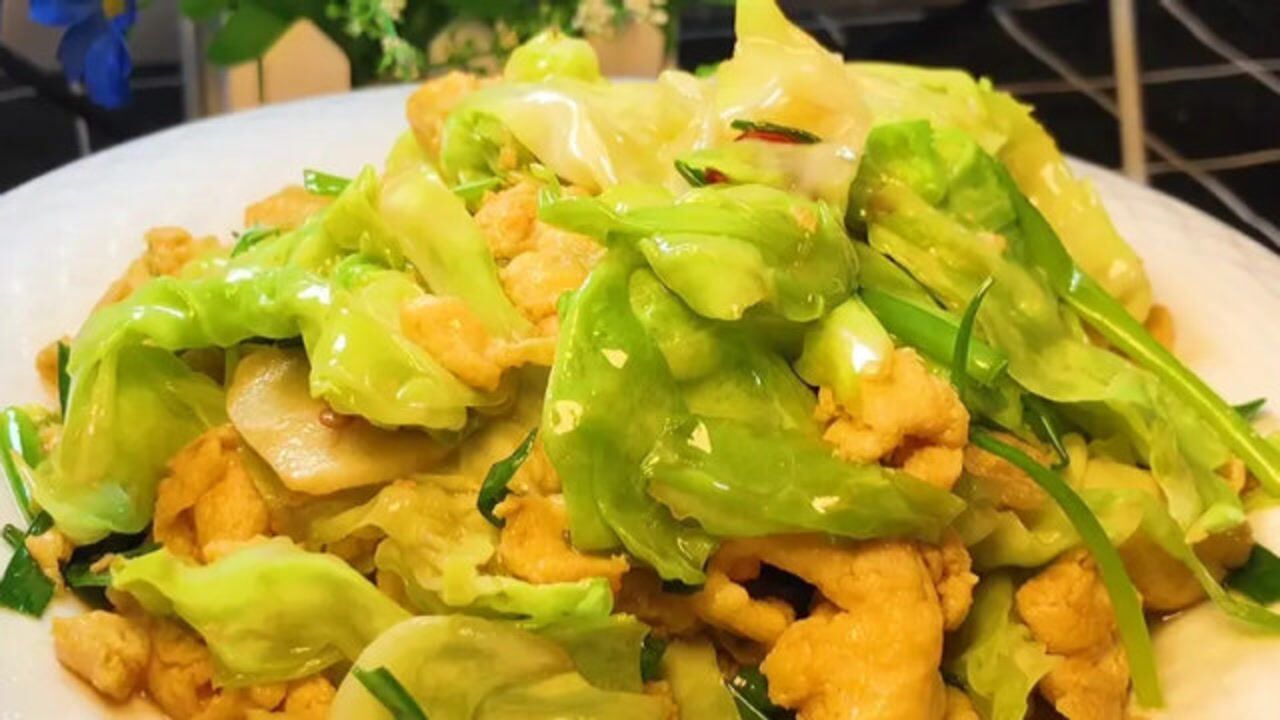 包菜炒鸡蛋的好吃做法,清爽下饭,营养好