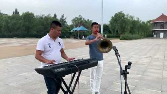 十大悲曲之一的《大出殡》,吹哭了成千上万有故事的人,听着忍不住难受