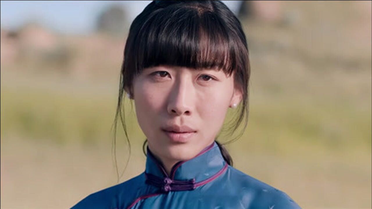 《驴得水》主题曲任素汐《我要你》,她明明不好看,可是真的好美