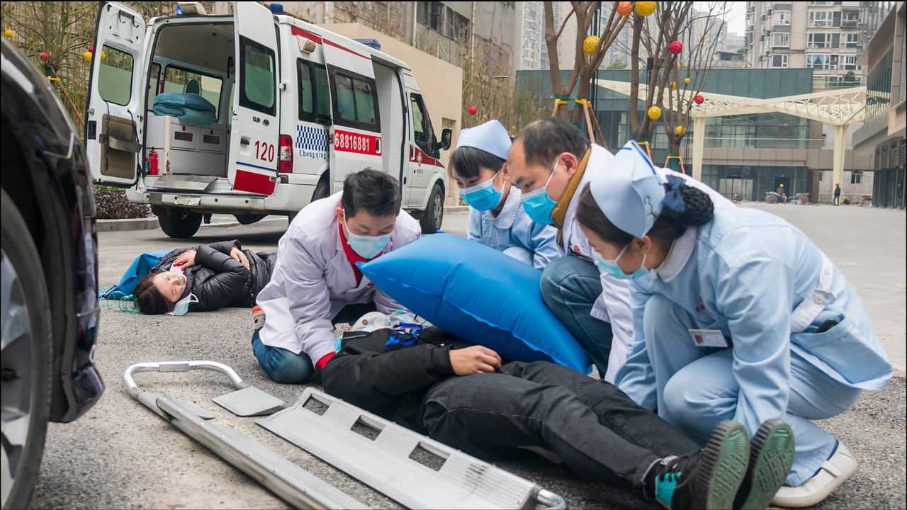 120指挥中心重大车祸急救演练