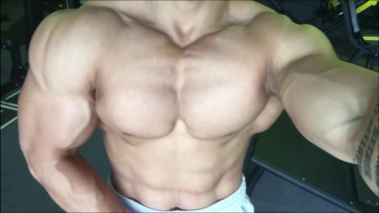 南宁精壮肌肉男,拥有八块腹肌和厚实胸肌,绝对是男人理想身材_高清1080P在线观看平台_腾讯视频