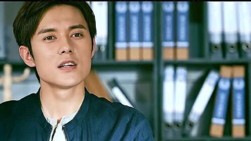 褚赢不仅下围棋厉害,下象棋也厉害,破案也厉害