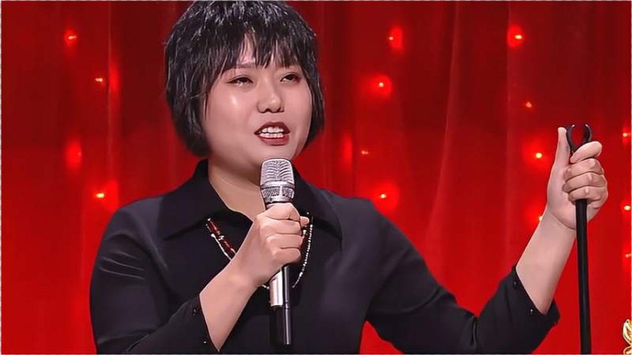 湖南元宵晚会李雪琴上演爆笑脱口秀过年相亲差点认了个叔