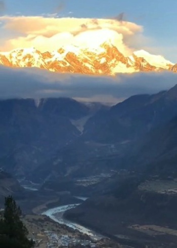 王相军南伽巴瓦峰日照金山