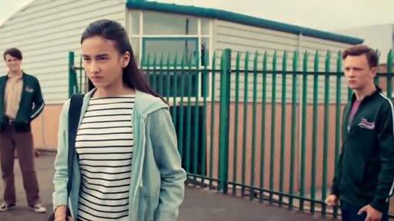 叶问4片段万若男遭遇老外们合伙的校园暴力