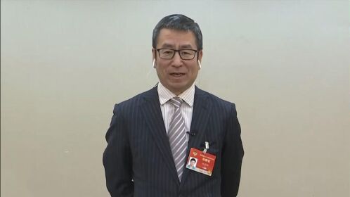白岩松点赞唐江澎校长让未来中国人成为优雅生活者