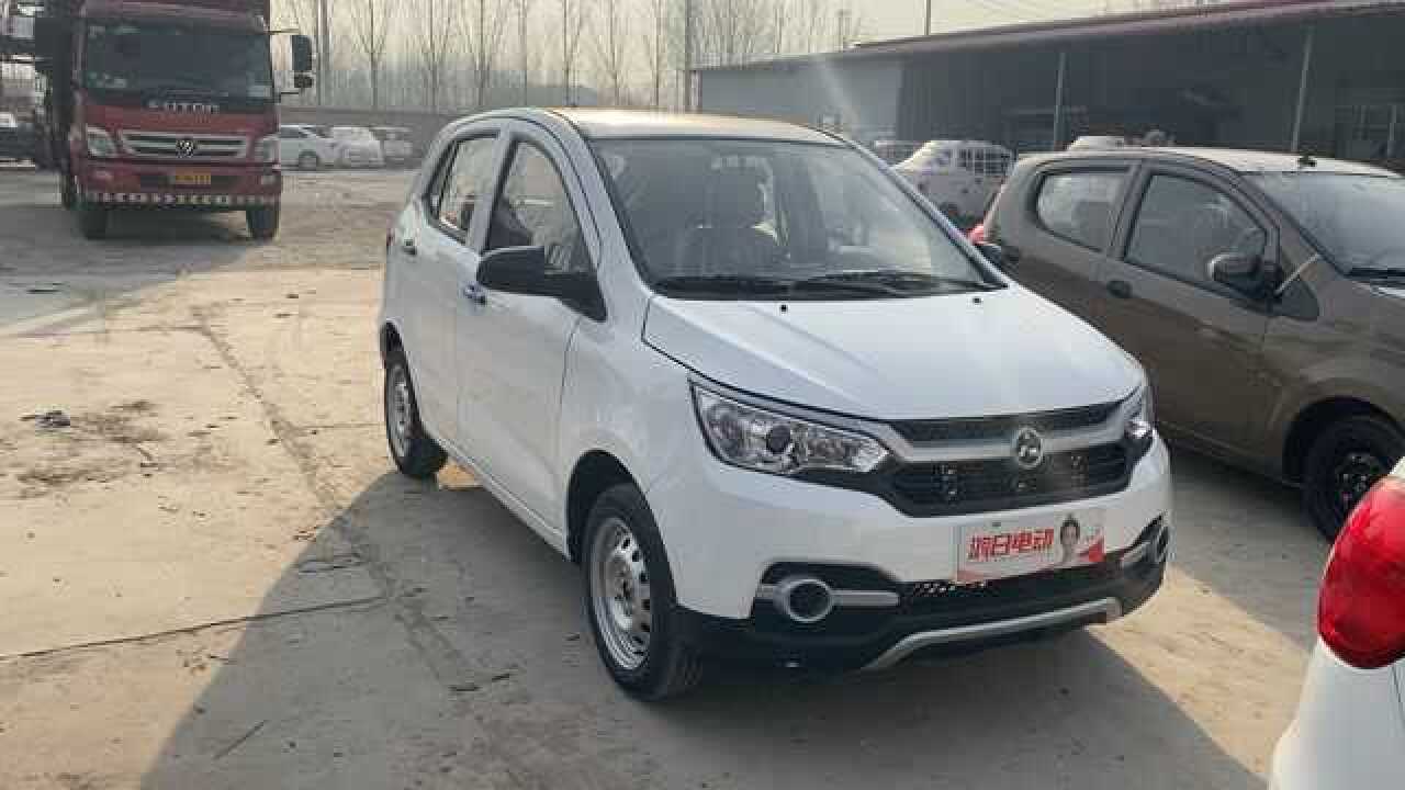 纪念版鸿日s1性价比超高的代步车懂得人自然选择他