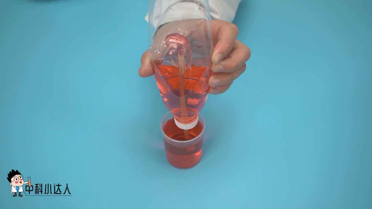 塑料瓶喷泉实验图片