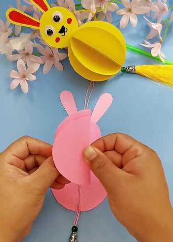 用圆形卡纸做呆萌的小兔子灯笼,这么简单你学会了吗