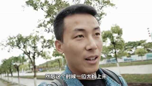 和肌友在寝室街头健身,释放工作压力,挥洒汗水