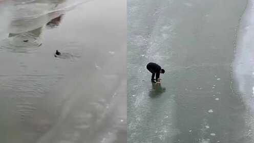 休假交警跳冰河救落水男孩：以前当兵现在警察，救人已是身体本能