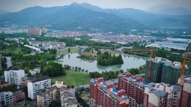 都江堰壹街区两河一山湖景房,绿水青山与城市相伴