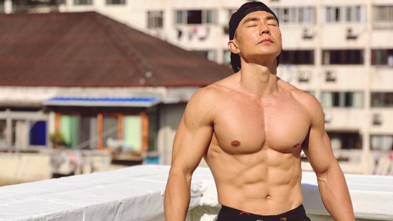 2022年6月30日星期四刘畊宏直播回放录屏完整版全身燃脂训练刘耕宏willliu毽子操瘦身瘦腿本草纲目牛仔很忙龙拳30分钟有氧健身操附带拉伸 ...