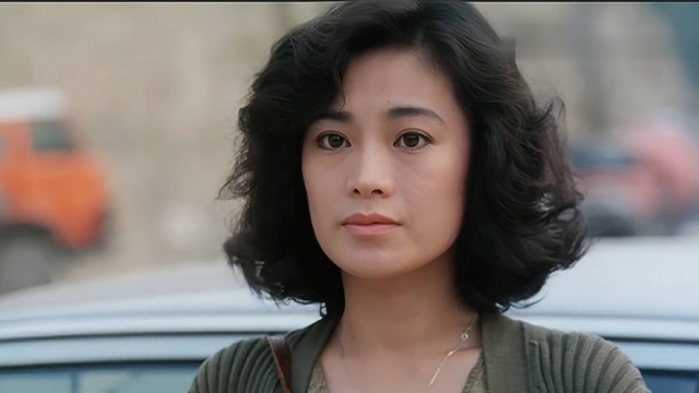 甘萍《潮湿的心》唱出了多少痴情人的心声,歌词入心,令人陶醉!